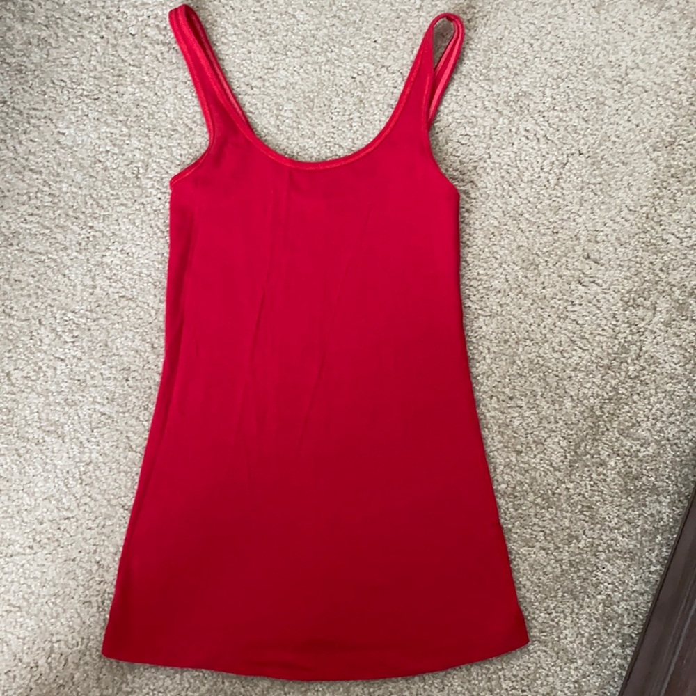 Lululemon tank
